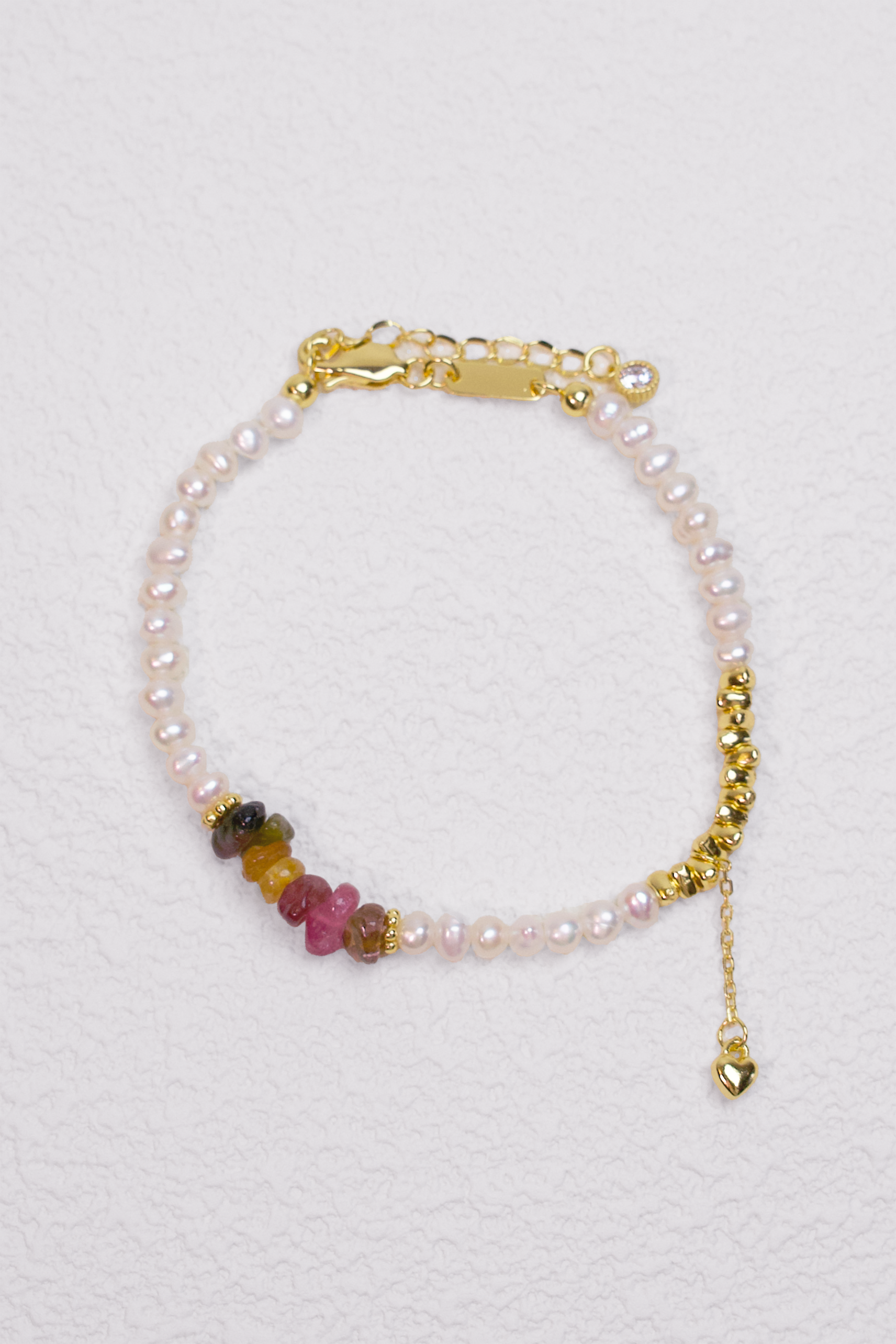 18K Gold-Plated Heart Charm Freshwater Pearl Bracelet; 18K gold-plated pearl bracelet; tourmaline and pearl jewelry; heart charm bracelet; colorful gemstone bracelet; elegant gold-plated bracelet for women;