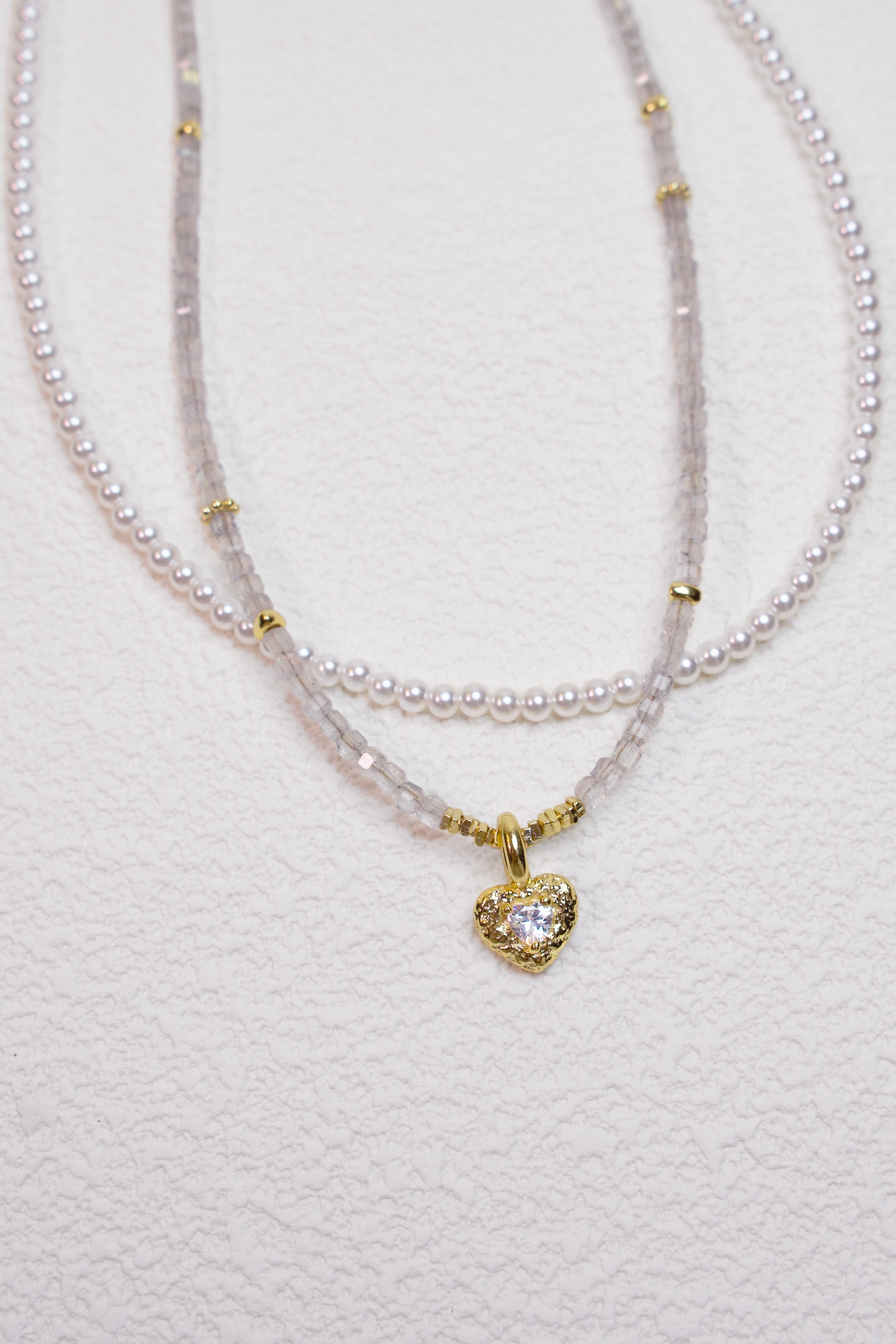 Classic Beaded Pearl Necklace And White Zircon Heart Charm Necklace