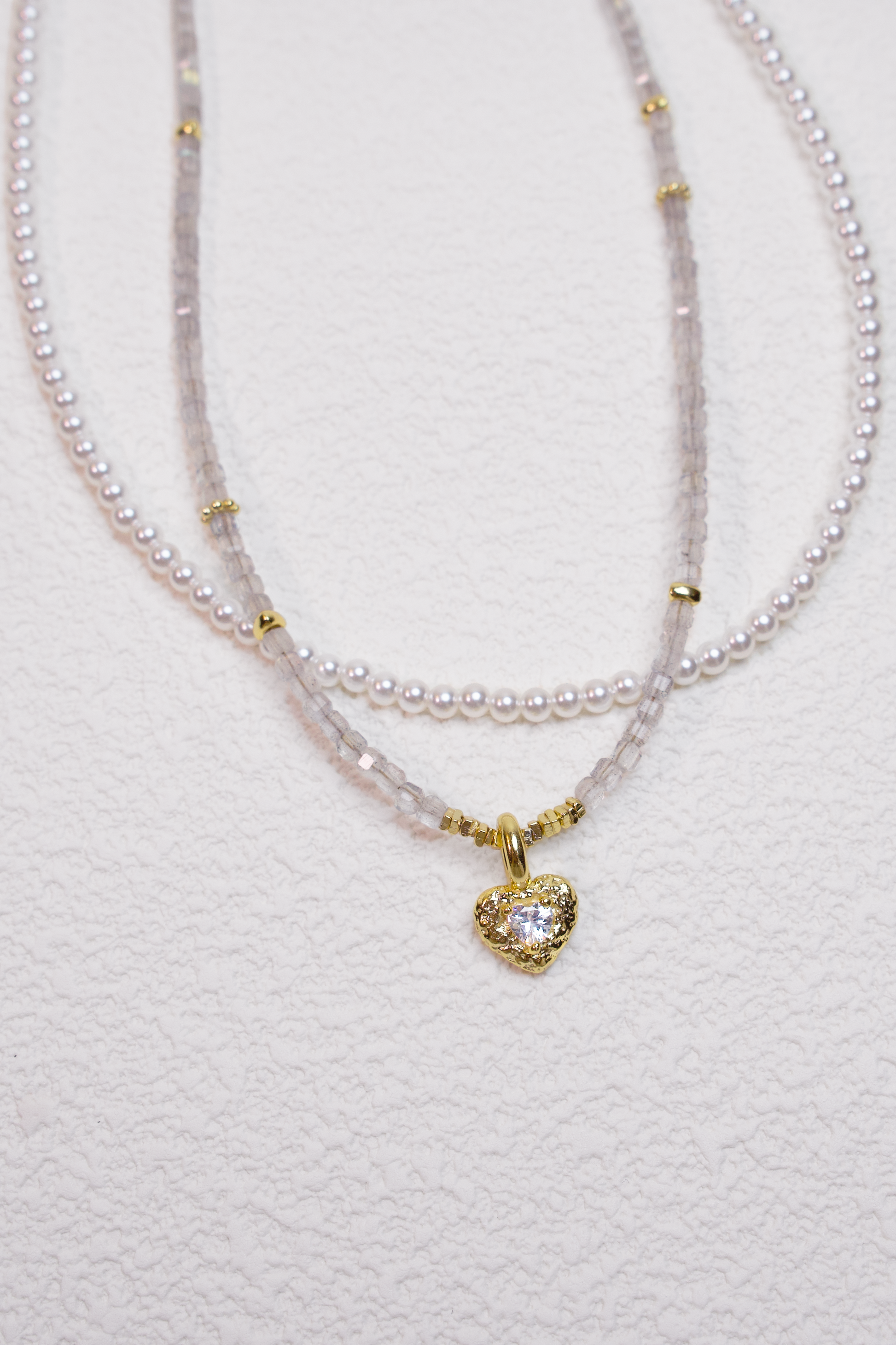 Classic Beaded Pearl Necklace And White Zircon Heart Charm Necklace