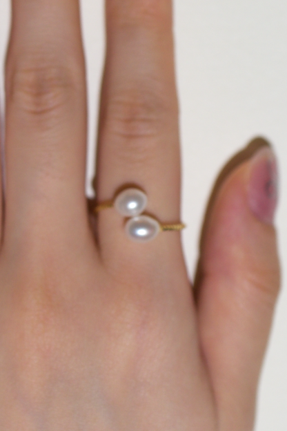 Double Pearl Spiral Ring